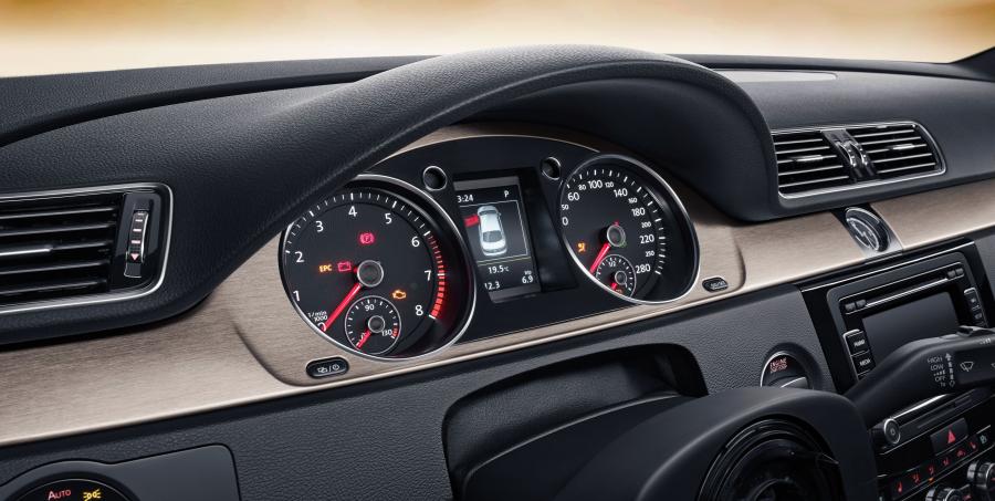  Volkswagen Passat CC Edition 25 2016 года  (фото 2 из 4)